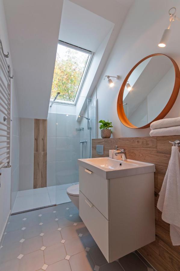 Wiselka Holiday House-1,2Km To The Beach; 5 Bedrooms, 3 Bahrooms; Fire Place. Private Sauna! Exterior foto
