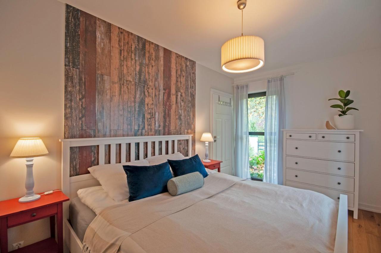 Wiselka Holiday House-1,2Km To The Beach; 5 Bedrooms, 3 Bahrooms; Fire Place. Private Sauna! Exterior foto