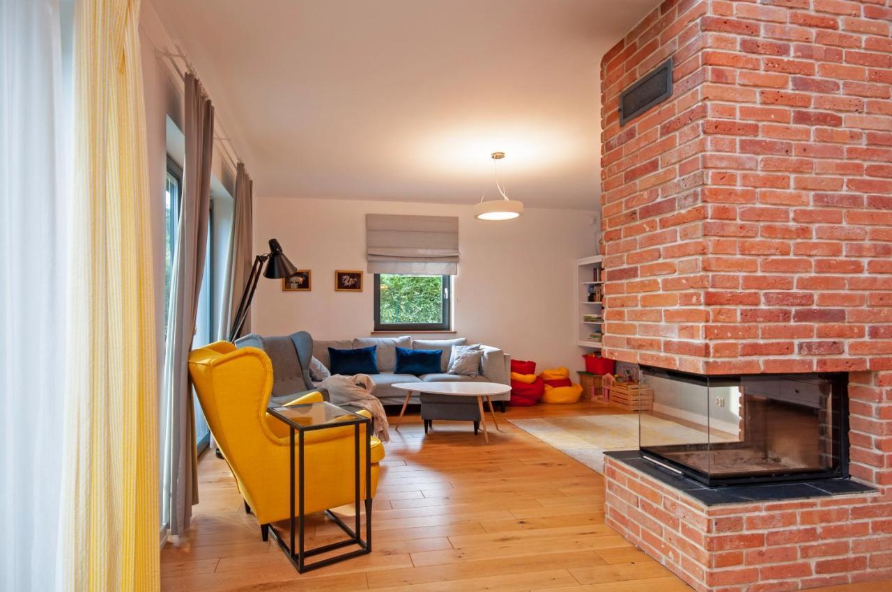 Wiselka Holiday House-1,2Km To The Beach; 5 Bedrooms, 3 Bahrooms; Fire Place. Private Sauna! Exterior foto